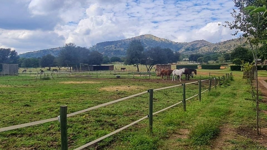 2 Bedroom Property for Sale in Redstone Private Country Estate North West